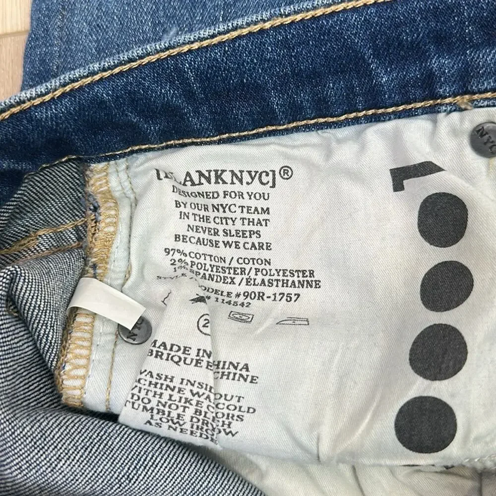 Blank NYC high rise tapered embroidered pom pom jeans size 24